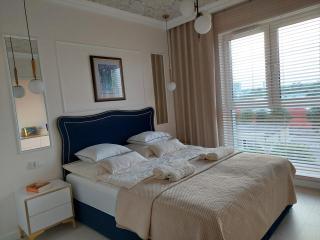Nowoczesny 3 pokojowy apartament Przy Parku Regana - 3