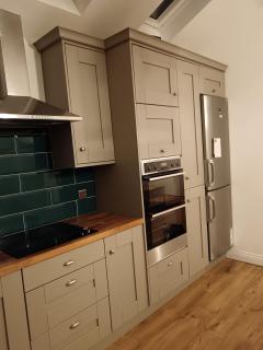 4 Bed Modern Spacious House South Dublin - 8