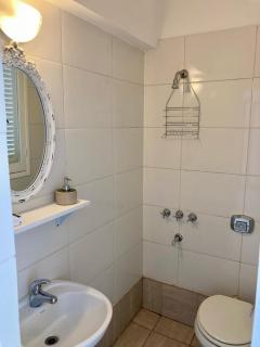 DEPA PEQUEÑO Y CONFORTABLE en inmejorable zona! - 3