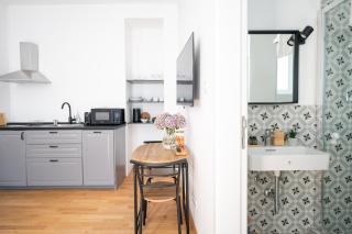 Wally Apartments by Flat White - With Elevator - 3