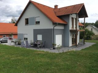 Haus mit Terrasse am Sonnenuntergang - Bruck in der Oberpfalz - 0