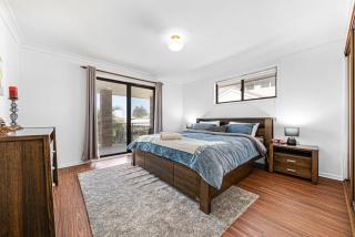 Spacious Ocean View Home in Noraville - Norah Head - 5