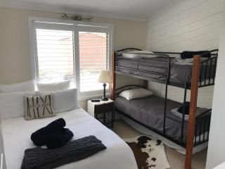 Yowie 3 - Yowie Lodge - 1