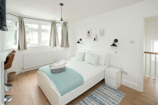 Private room in Modern and Stylish House - Elmers End - 0