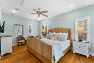 Steps to Public & Private Beach in Seacrest FL 30A, Pool, Bikes, Gear, and More! - Seacrest - 7
