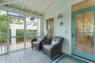 Steps to Public & Private Beach in Seacrest FL 30A, Pool, Bikes, Gear, and More! - Seacrest - 4