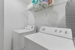 Chic 1BR Oasis Ideal Retreat near Six Flags - 3