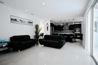 LuxOasis Getaway Minigolf, Pool, Beach, Chess, Jacuzzi - Tamiami - 0