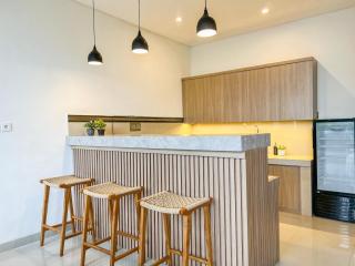 1 Min To Batu Bolong Island Boy Guesthouse Kt 1 - Canggu - 7