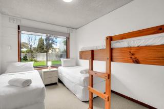 Eastern Beach Unit 3 - 6