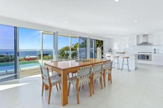 Spectacular Beachside Living, Sunrise Beach - Sunrise Beach - 4