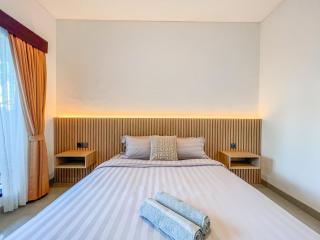 1 Min To Batu Bolong Island Boy Guesthouse Kt 8 - Canggu - 6