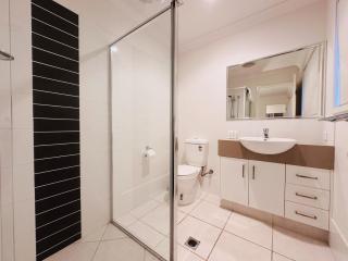 Gold Coast Oasis Villa at Theme Park - 9