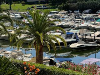 My Resid Appart Cannes Marina vue piscine - Mandelieu La Napoule - 3