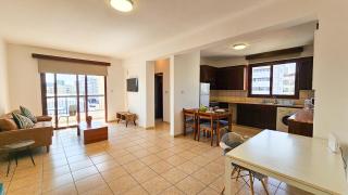 Sunlit Cozy Apartment - Larnaca - 7