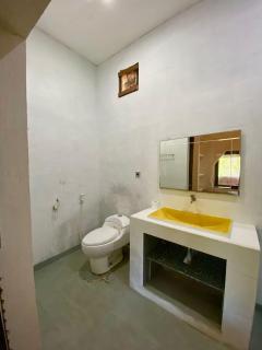 Lazy Inn Kuta Lombok - Kuta Lombok - 4