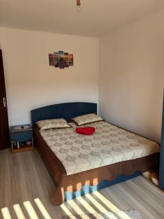 Casa Iulia - Eşelniţa - 1