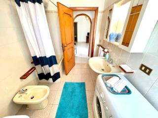 Sea house in the heart of Santa Lucia - 9