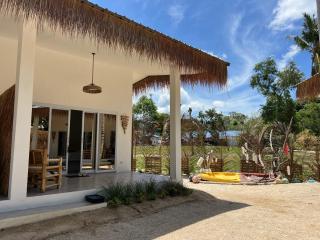 Sea Love Beach Bar & Bungalows - 7