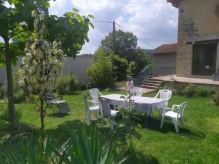 Gîte avec jardin - Légny - 2