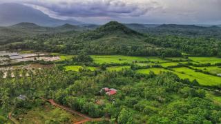 Farmhouse with Pool - Kalavady Farmstay - Baindūru - 6