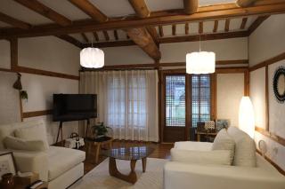 Cozy lovely hanok stay - 4