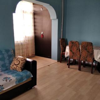 Appartement 2 rooms and kitchen, bathroom, WC, everything is furnished - 7