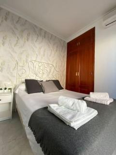 Dúplex con terraza privada - Sevilla - 0