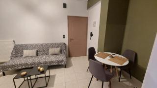 J & M Apartment - 8