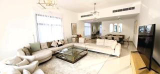 The View Luxury Villa - Al Dana Island Fujairah - Fujaira - 3