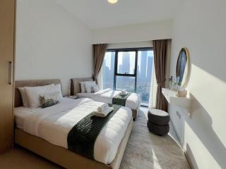 2BR Stunning Full Burj Khalifa View - Dubai - 4