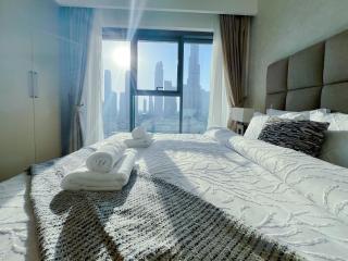2BR Stunning Full Burj Khalifa View - Dubai - 7