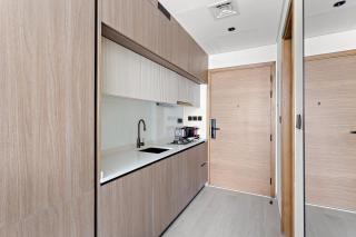 Cosy 1bedroom apartment with pool gym game room - Dubai - 3