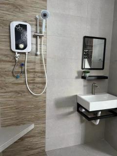 City View 2 Room Apartment - Malaca - 7