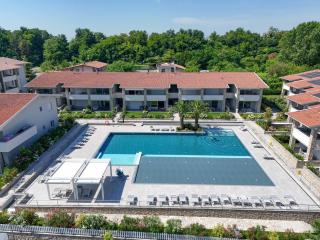 MGH Luxury - Vivere il Lago C05 - 1