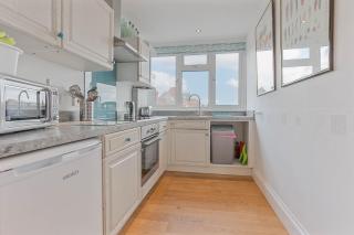The Crows Nest - Apartment with great sea views- Crabpot Cottages Sheringham - Sheringham - 7