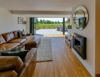 April Cottage - Luxury Country Bolthole - Grantham - 2
