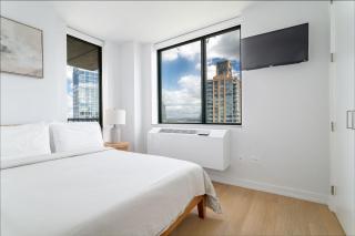 Modern Room in Shared Apartment with a View - 5