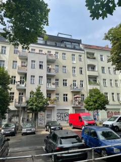 Beautiful Apartment in Prenzlauer Berg - 9