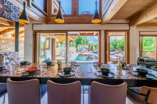 Chalet FLOCON Serre Chevalier cinéma sauna jaccuzi, piscine été - 2