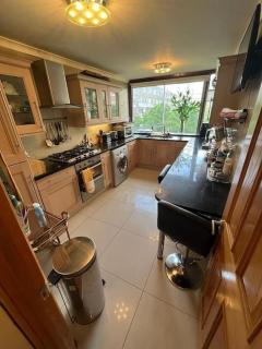 3 Bed 2 Bathroom Spacious Paddington - 5