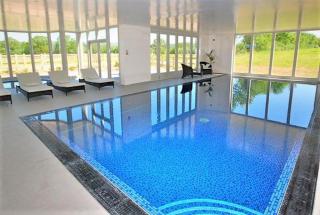 Luxury Barn near Wells - Pool, Gym - 9