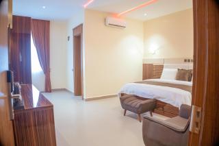 Frankville Hotel - Karu - 7