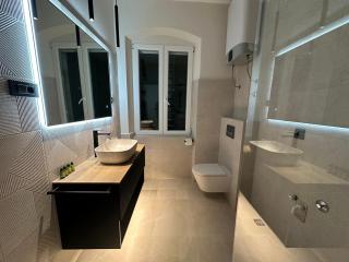 Scala Suites - Split - 5