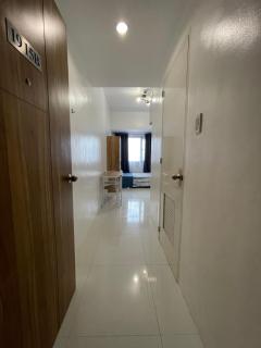 Cozy Room in Front of US Embassy - Manila - 0