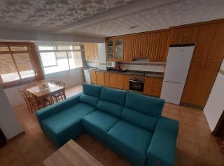 Gran apartamento con la playa a 2 kilómetros para familias - 9