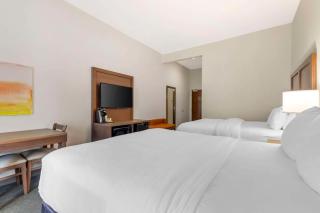 Comfort Inn & Suites Chestertown - 1