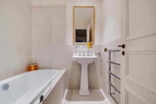 Pick A Flat's Apartements with services in Louvre - Rue des Halles - 7