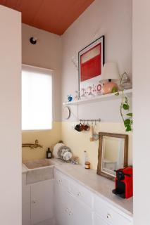 Cozy, central studio with expansive balcony - Athen - 5