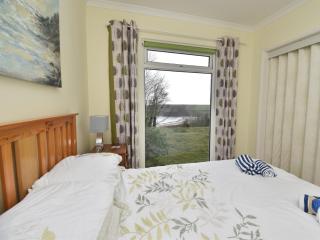 2 Bed in Freshwater East FB094 - Hodgeston - 6